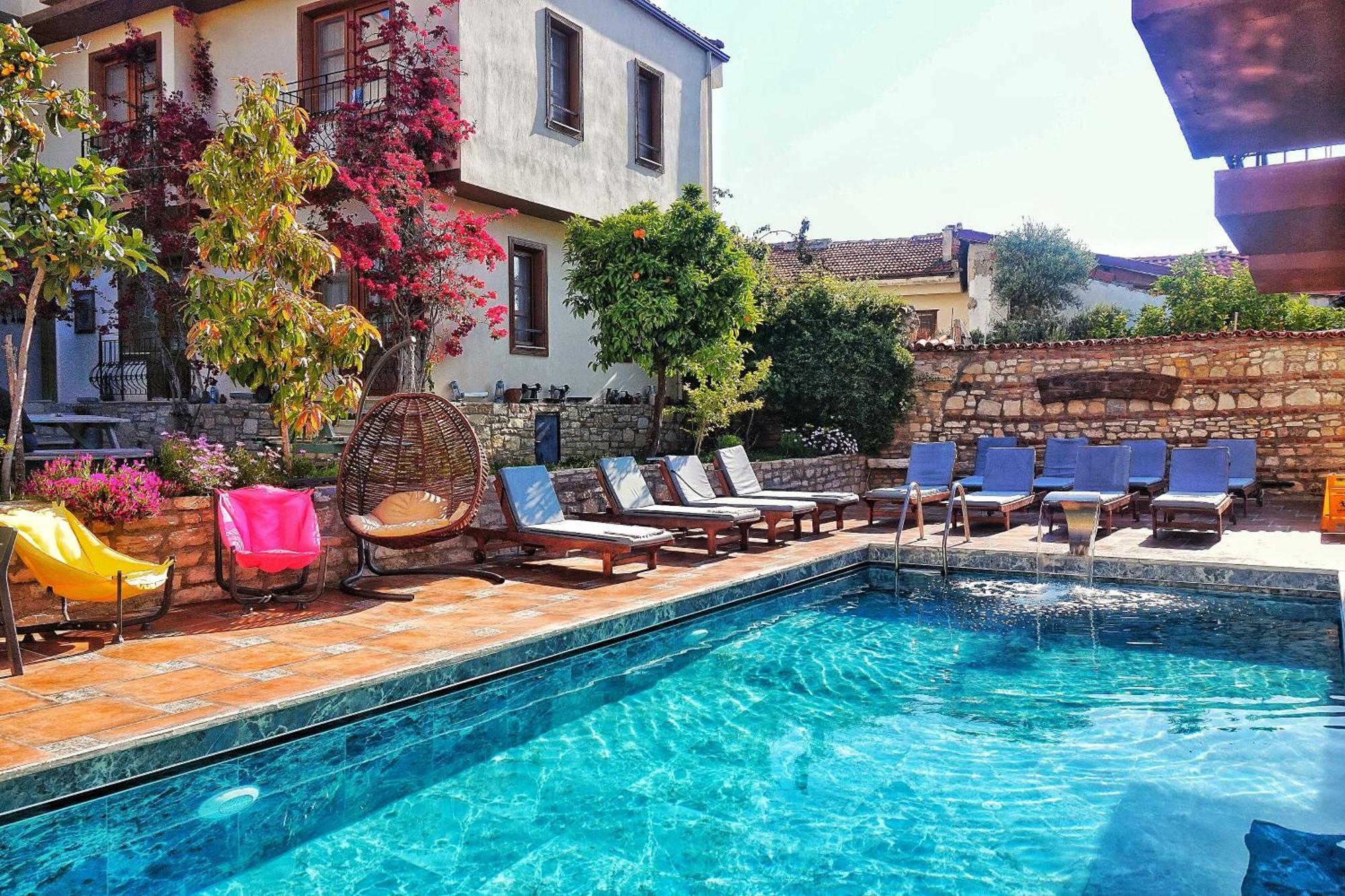 Sezgin Boutique Hotel Kusadasi Exterior photo